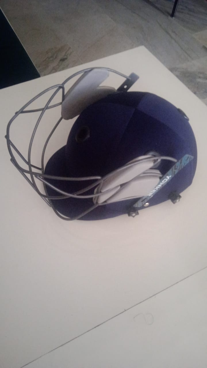 🪖 Yonker – Cricket Helmet